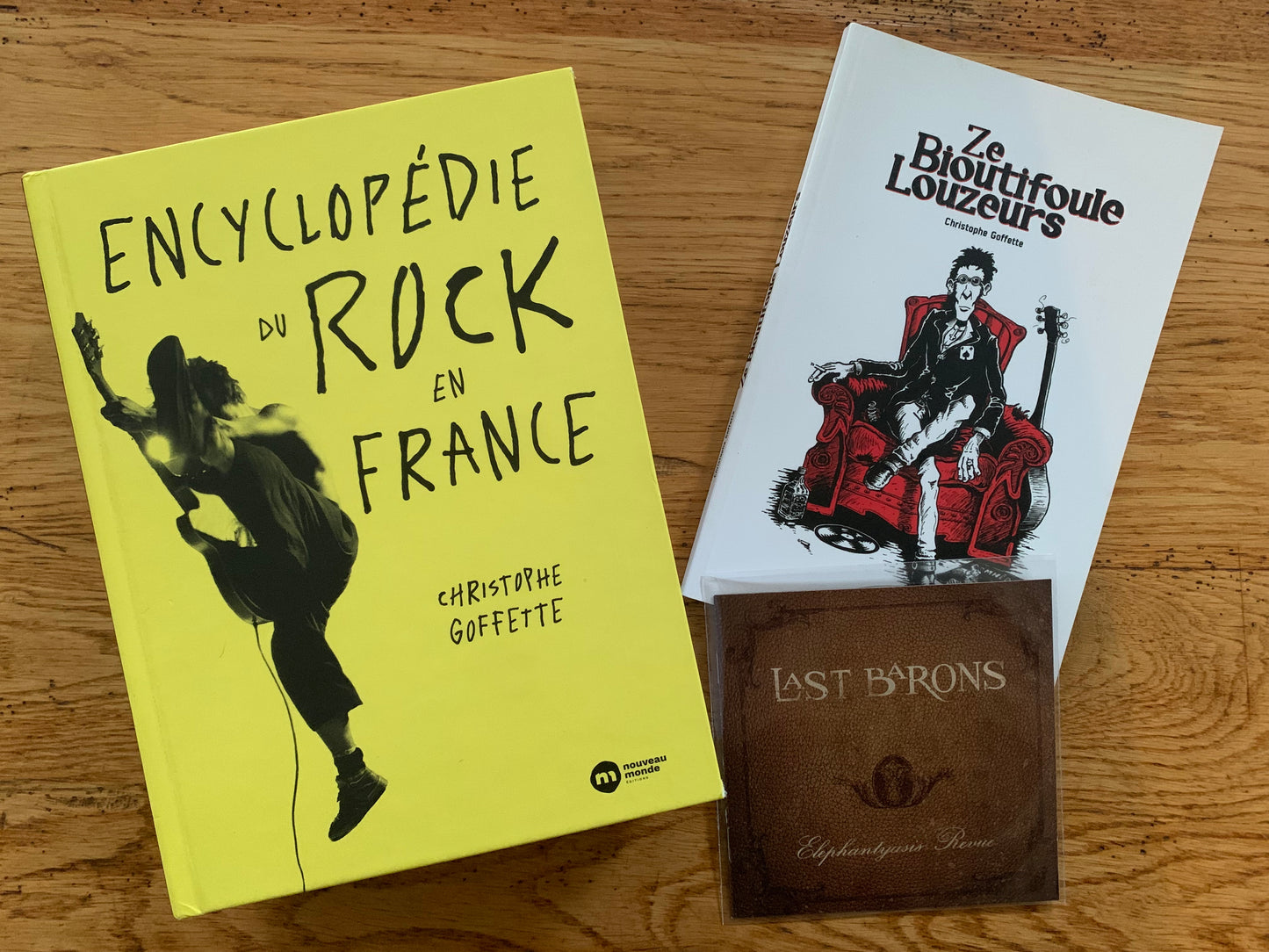 PACK ENCYCLOPÉDIE DU ROCK + ZE BIOUTIFOULE LOUZEURS (livre+CD)
